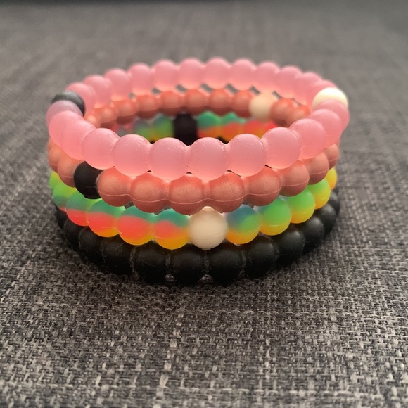 Bundle of 4 LOKAI bracelets - Picture 2 of 3